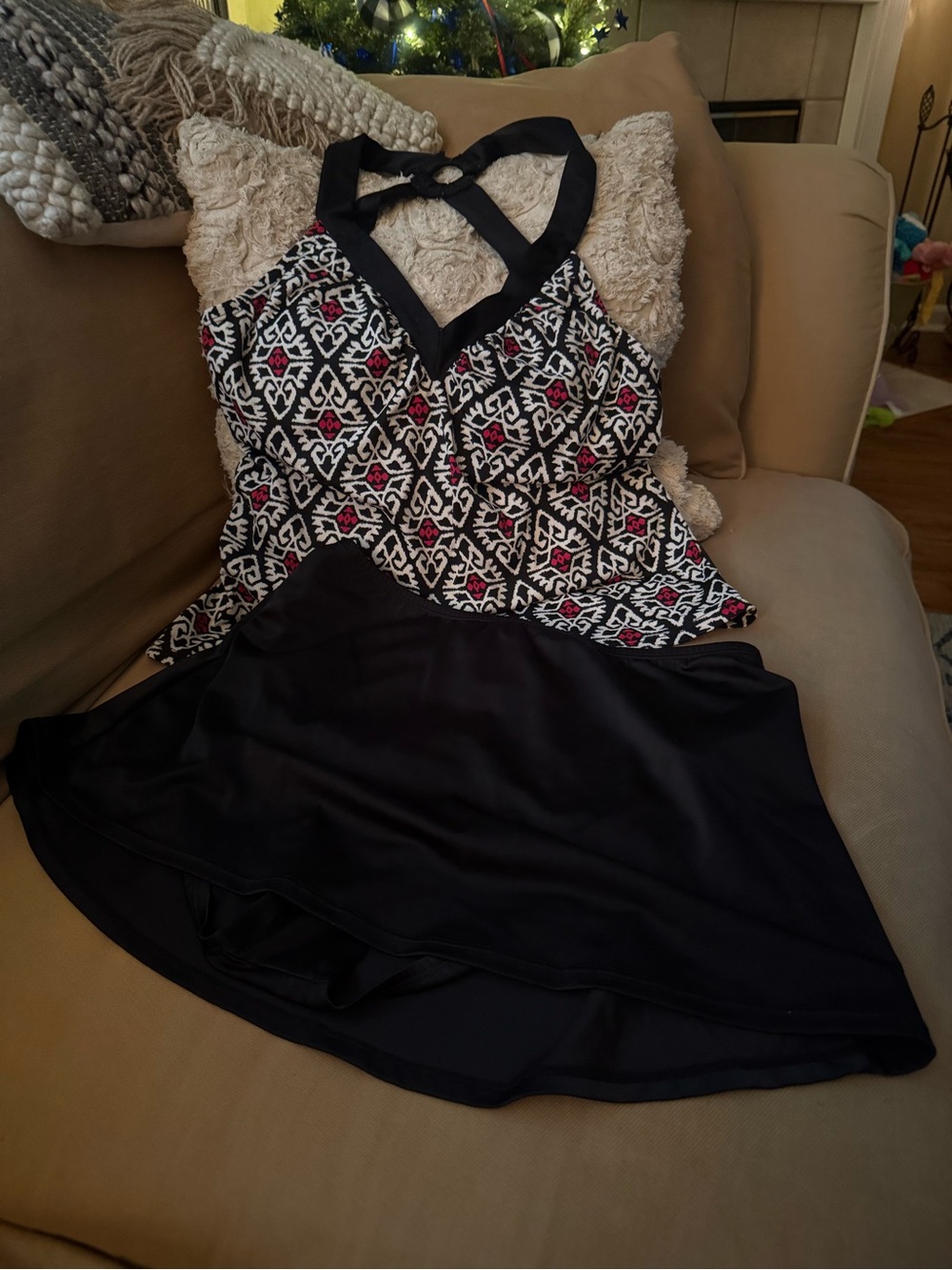 Women’s Black, Pink, & White Printed 2 Piece Halter and Skirt Bathing Suit